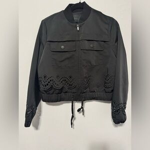 KENDALL & KELIE RICH BLACK LASER CUT BOMBER JACKET LINED POCKETS, SIZE XS